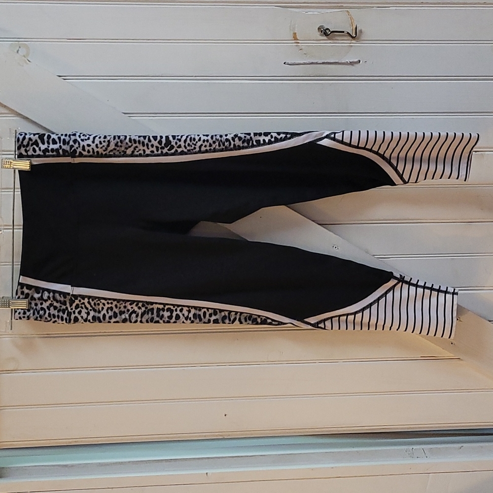 Betsy Johnson Performance Pant